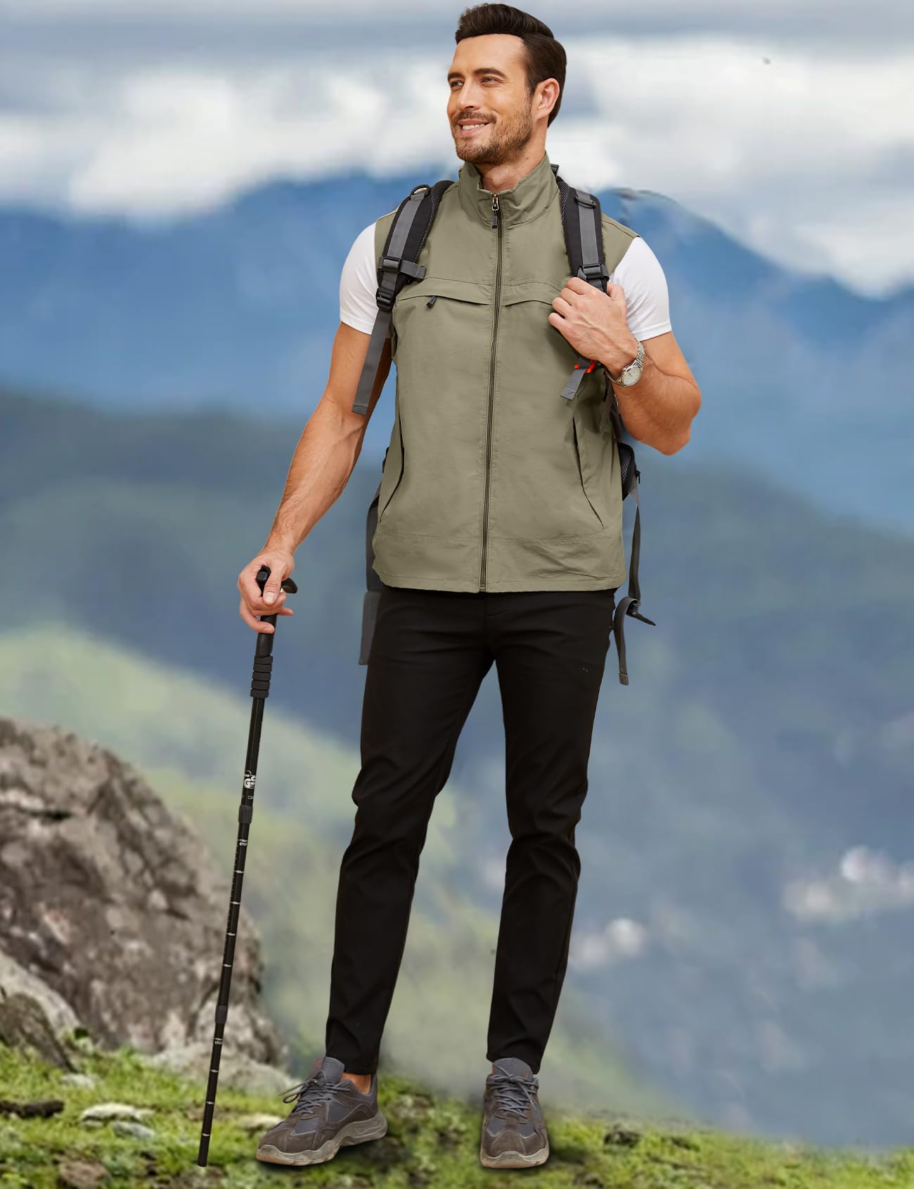 Gihuo Mens Casual Lightweight Travel Vest Summer Utility Safari Vest Sleeveless Jackets for Travel Hiking Fishing