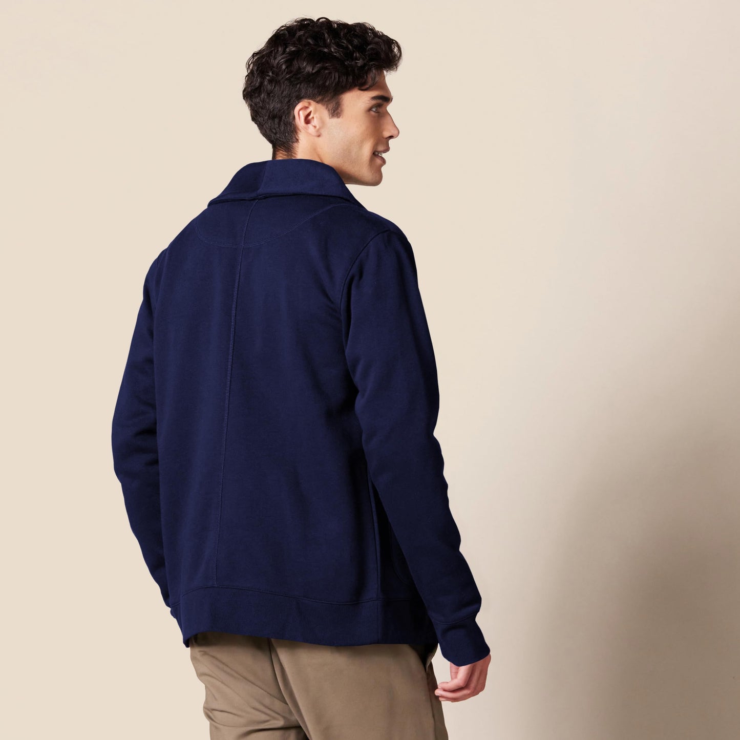 Amazon Essentials Men's Long-Sleeve Fleece Shawl-Collar Cardigan