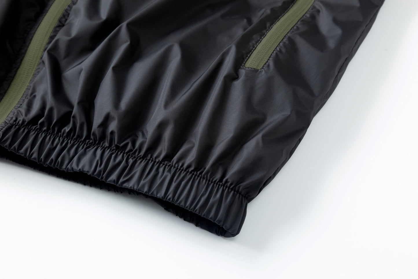 Men's Lightweight Windbreaker Jackets Outdoor Hooded Pocket Raincoat Jacket