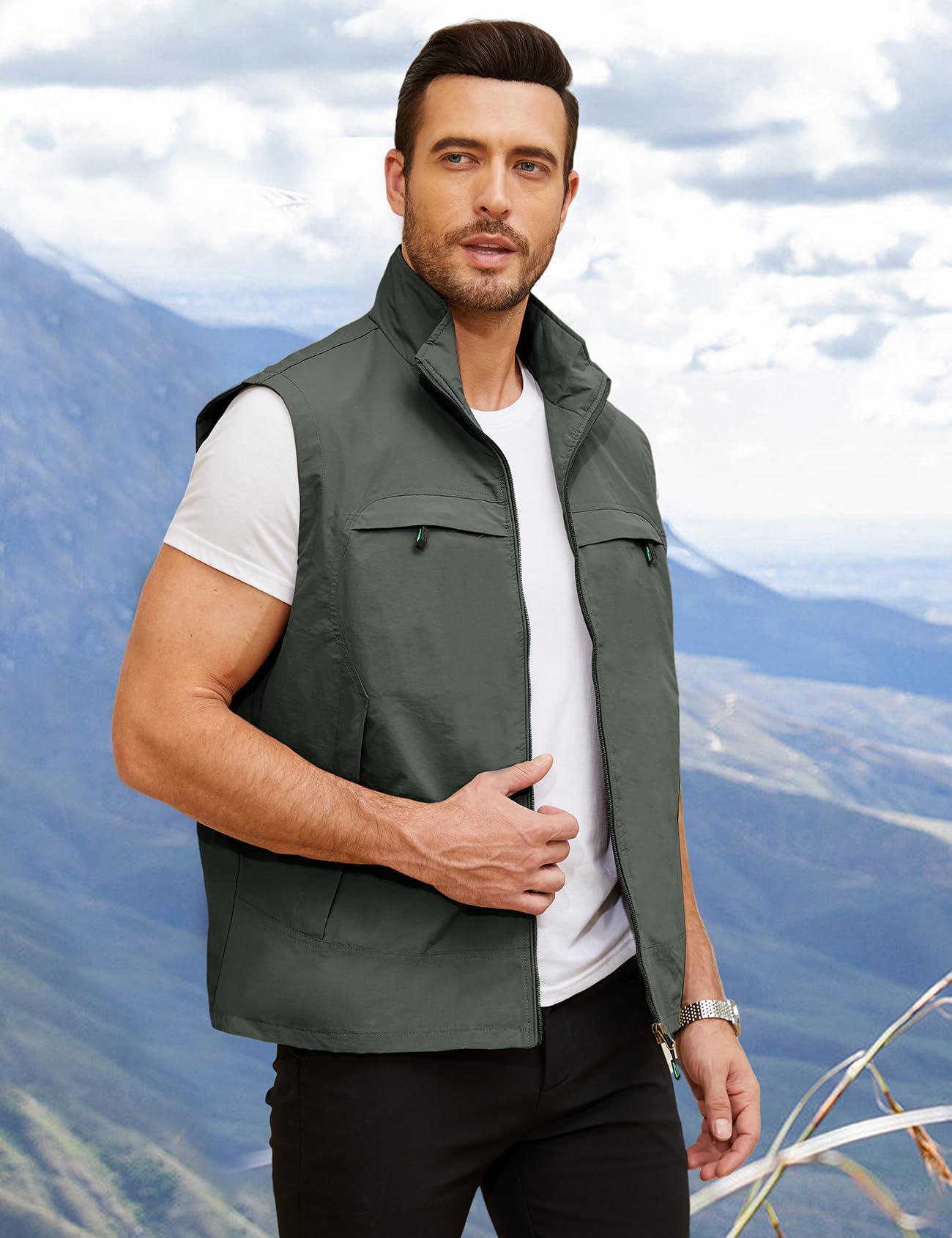 Gihuo Mens Casual Lightweight Travel Vest Summer Utility Safari Vest Sleeveless Jackets for Travel Hiking Fishing