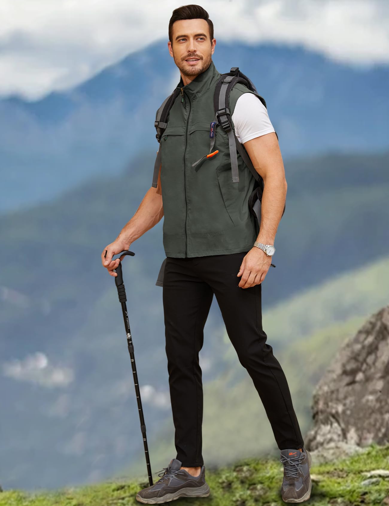 Gihuo Mens Casual Lightweight Travel Vest Summer Utility Safari Vest Sleeveless Jackets for Travel Hiking Fishing